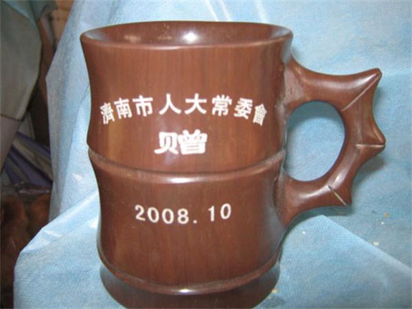 201510241056072615185竹子雕刻.jpg